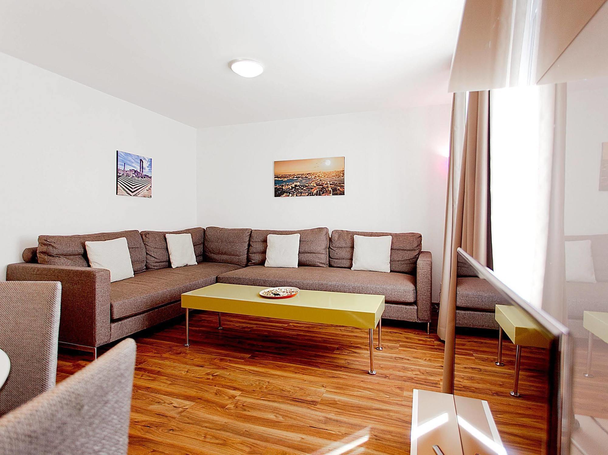 Premium Apartments By Livingdowntown Zürich Exterior foto
