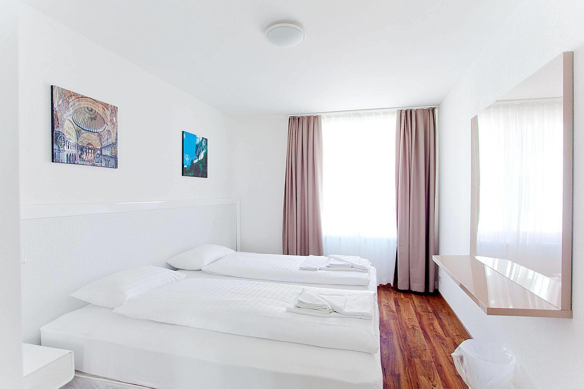 Premium Apartments By Livingdowntown Zürich Exterior foto